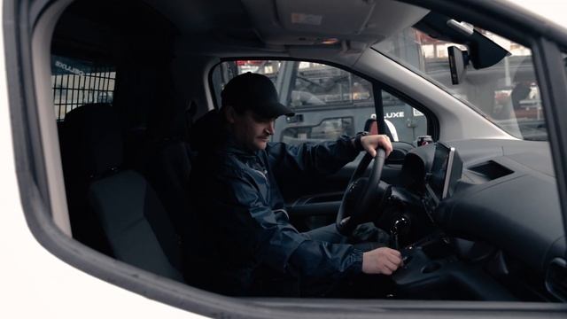 Toyota Proace City 2020 смотреть онлайн