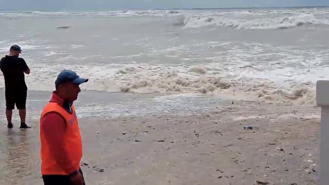 САМЫЙ сильный ШТОРМ в ДИВНОМОРСКОМ за ВСЮ ИСТОРИЮ / ЧЁРНОЕ МОРЕ - ДИВНОМОРСКОЕ.