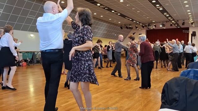 ON S'ECLATE AVEC MICKAEL PERCHER & SON ORCHESTRE смотреть онлайн