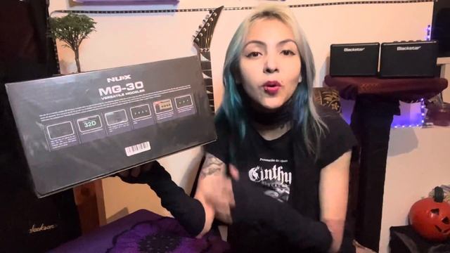 Unboxing Nux Mg-30 pt1 смотреть онлайн