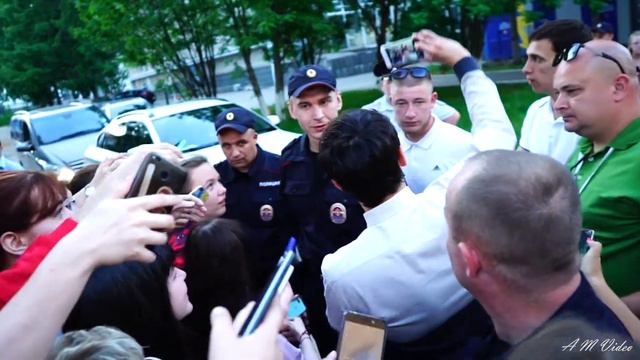 Алексеев, селфи с девченками в Сыктывкаре смотреть онлайн