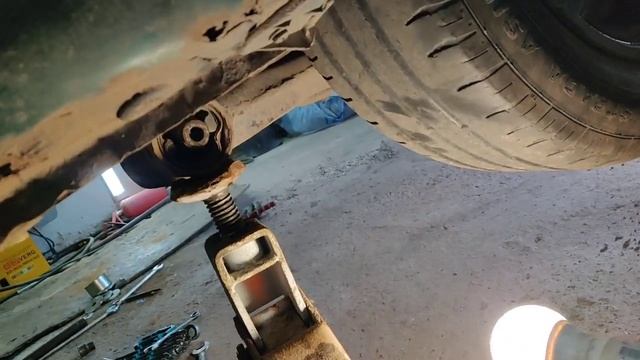 Простая замена сайлентблоков задней балки Lifan/Toyota/Geely.