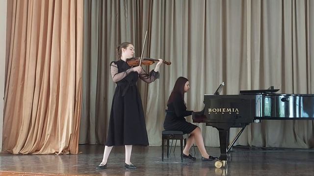 Тирон София (15лет). И.С. Бах партита I Tempo di bourre Double. К.Сен-Санс концерт 3 III ч. смотреть онлайн