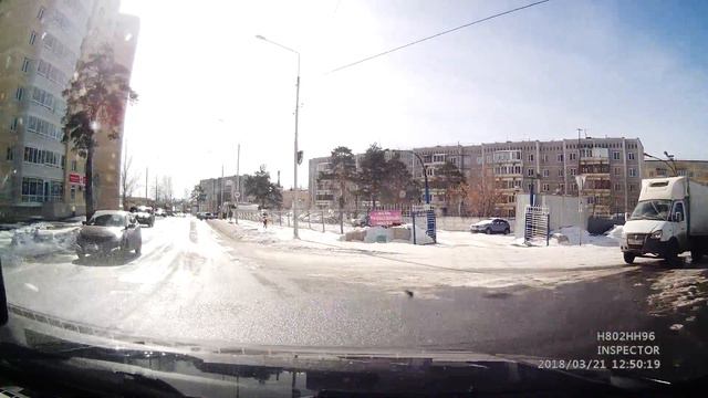 Знак уступить дорогу - не не видел. смотреть онлайн