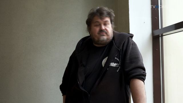 Внимание, театр!