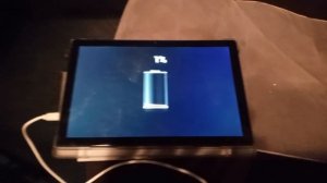 Планшет полностью разряжен и не берет зарядку