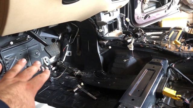 Полная обесшумка, шумоизоляция BMW X5 на коленке! смотреть онлайн