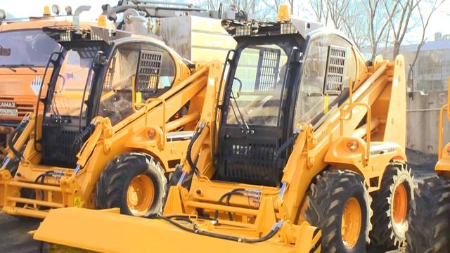 Автопарк спецтехники Владивостока пополнился новыми машинами смотреть онлайн