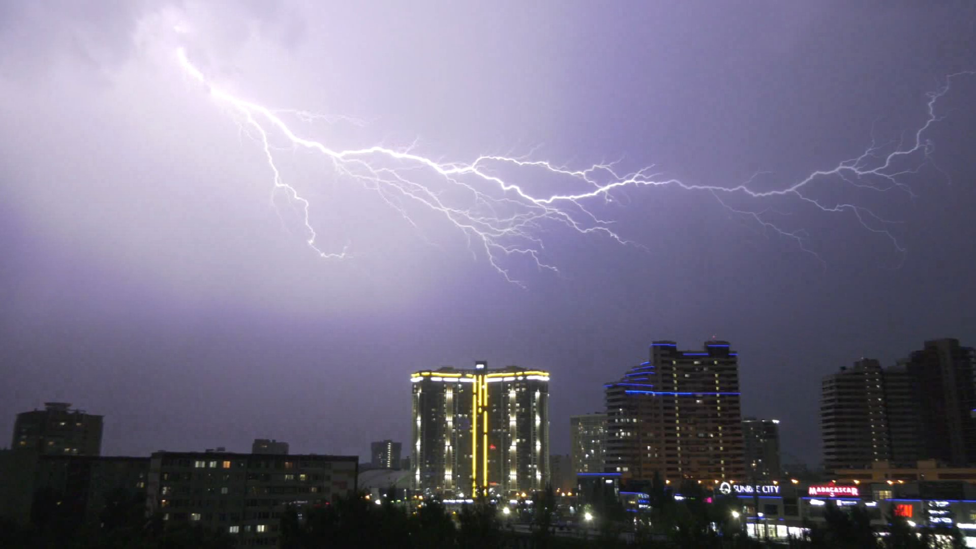 А. Вивальди в Набережных Челнах 2021 "Времена года" - "Гроза" ("Лето") смотреть онлайн