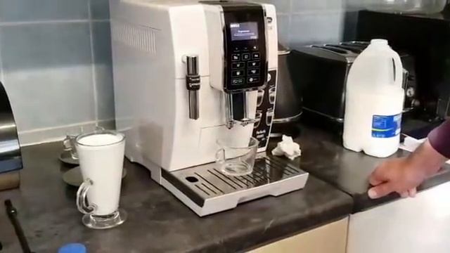 Delonghi Dinamica ecam 350.35 review Bean to cup Coffee Machine смотреть онлайн