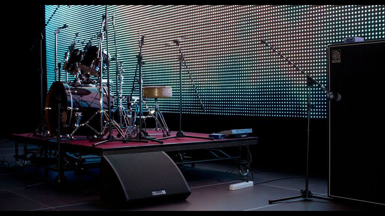 Сценический мониторинг XR18 XR16 XR12 BEHRINGER  Vs UI24R UI16 UI12