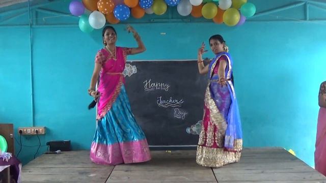 Jayasudha and Shahnaz Teachers Dance смотреть онлайн