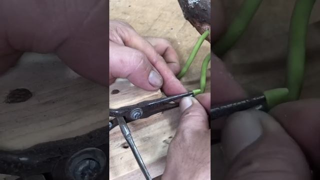 Handmade a hand wooden slingshot # New design # wooden idea смотреть онлайн