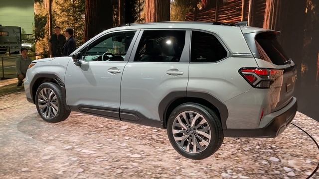 2025 Subaru Forester смотреть онлайн