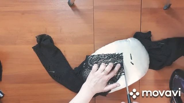 Изменяем мужскую рубашку до неузнаваемости. Имитация топа добавит вариативности образу. смотреть онлайн