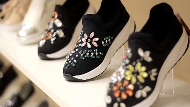 Мир Обуви смотреть онлайн