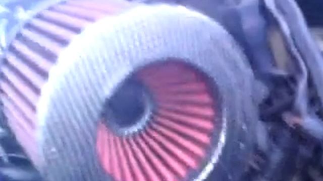 AE111 TOYOTA LEVIN BZ G    POD NOISE