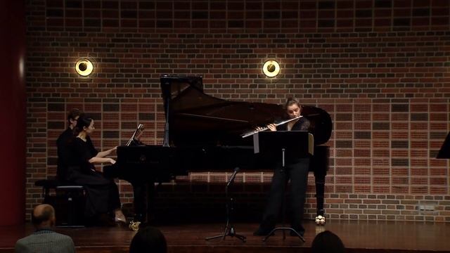 Bach Sonata BWV 529 - Joséphine Olech смотреть онлайн