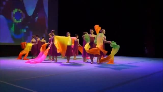 Dance with scarves (Танец с шарфами) смотреть онлайн