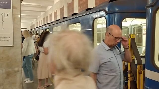 Электропоезд 81-717/714 "Номерной" станция Московская (Нижегородский метрополитен) 26.06.2023 смотреть онлайн