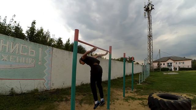 Обучение элементу воркаута: "сальто с седа" (Workout tutorial: sit-flip) смотреть онлайн