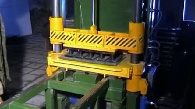 Вибропресс КВАДР 2Т02 смотреть онлайн