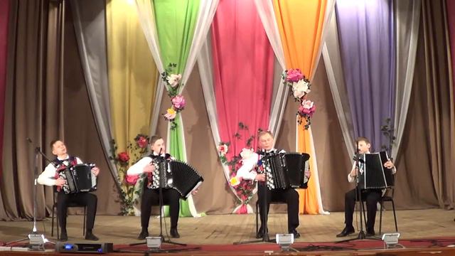 "КОНЬ"- квартет баянистов. смотреть онлайн