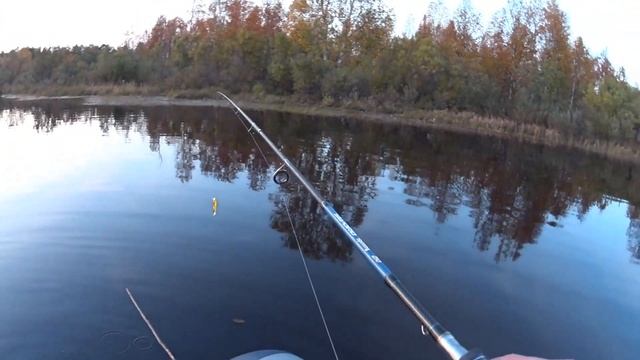 #Рыбалка #На_озере #Рыбалка_в_Сентябре #В_Отпуске смотреть онлайн