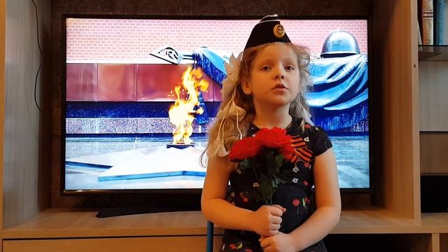 Стихотворение в честь Дня Победы! Роберт Рождественский "Помните!" смотреть онлайн