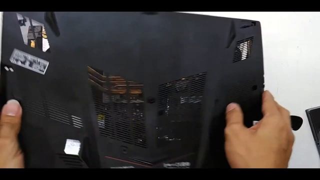 РАЗБОРКА НОУТБУКА MSI GL63 8RD ДОБАВЛЯЕМ SSD M2 back up смотреть онлайн