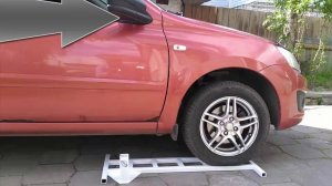 Автомобильный подъёмник для инвалида Миник крепление под переднее колесо машины