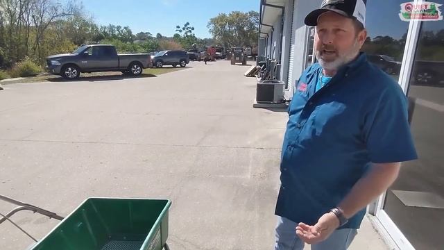 Our New Battery Powered Fertilizer Spreader | Electric Lawn Service смотреть онлайн