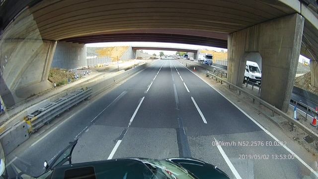 ДТП в Англии. Все живы! Видеорегистратор помог..mp4 смотреть онлайн