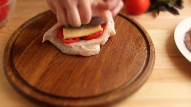 Куриное филе в духовке с сыром и помидорами смотреть онлайн