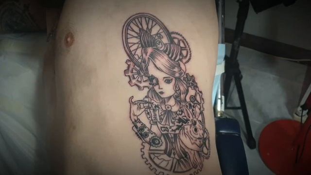 ? Алиса в стране чудес. Линейная татуировка ? ? Alice outline tattoos ? смотреть онлайн