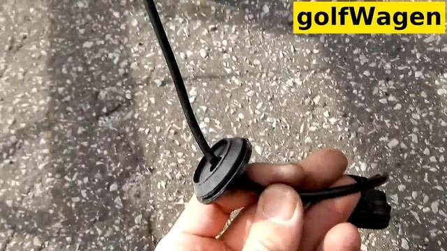VW Golf fuel tank flap actuator replacement смотреть онлайн