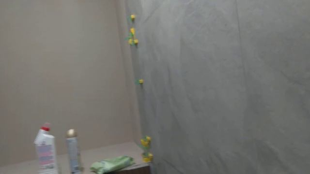 Затирка плитки в туалете. Очередная серия. смотреть онлайн