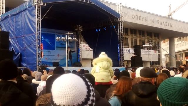 А.Державин в Красноярске, перед авиа-шоу (Опера, 2014.10.25) смотреть онлайн