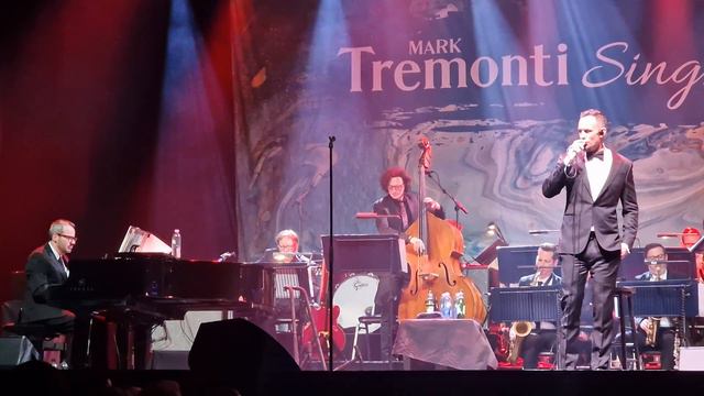 White Christmas - Mark Tremonti Sings Frank Sinatra Live in London | 15 December 2022 смотреть онлайн