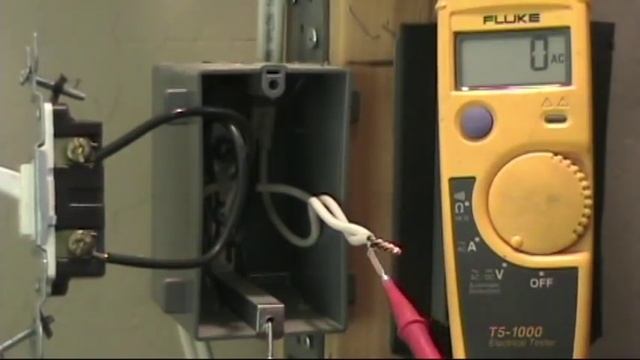 Understanding an Open or Loaded Neutral смотреть онлайн
