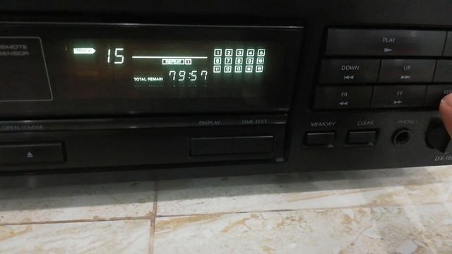 CD Onkyo DX 1800 máy đẹp xuất sắc, giá 1.7tr bớt ae 200k, tặng thêm Cd Technic zin nhưng ko đọc đĩa смотреть онлайн