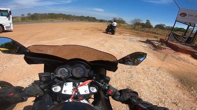 SUZUKI RF900 - TESTEI A MÁQUINA! смотреть онлайн