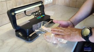 Как, с помощью вакууматора, сохранить пойманную рыбу. Без консервантов и холодильника.