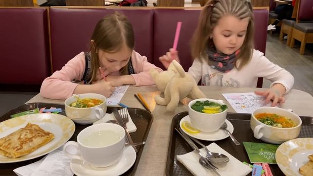 Что вы больше любите, рисовать или кушать смотреть онлайн