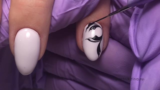 Вензеля на ногтях + инкрустация стразами ?? Подробный урок смотреть онлайн