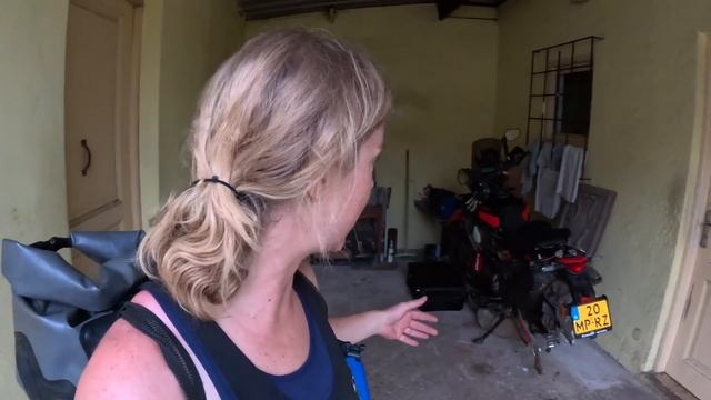 Opening Up The Engine Of My Honda CRF300 Rally In West-Africa S7-E52