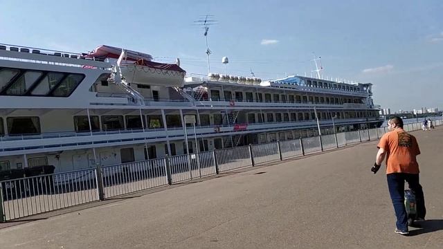 KS18L: Свалился :) смотреть онлайн