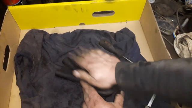 выжимной подшипник.смазка. эмульсия в бочке.