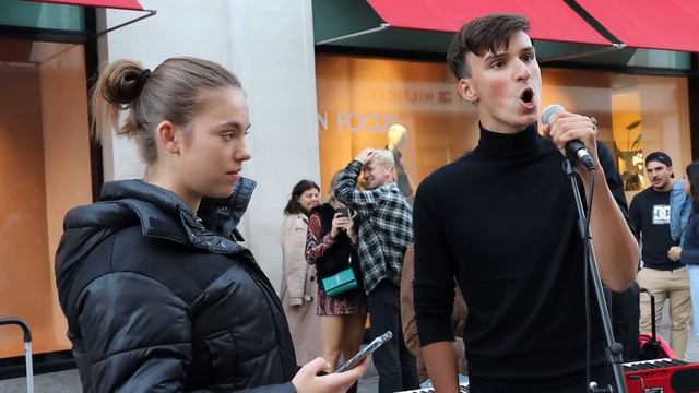 THIS GUY ENTERTAINS THE CROWD | Piano Man - Billy Joel | Allie Sherlock & Cuan Durkin Cover смотреть онлайн