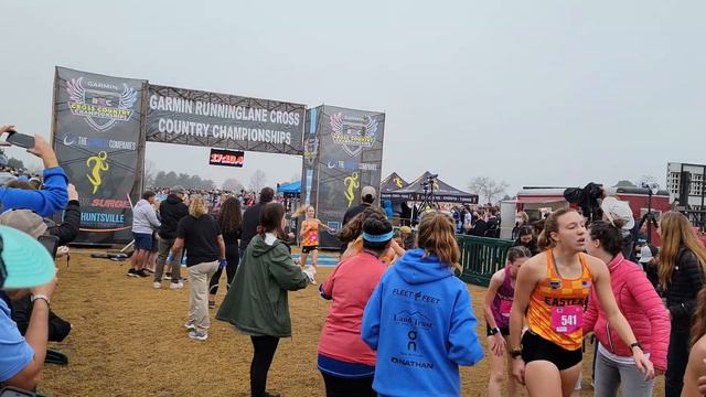 Garmin RunningLane Cross Country Championships 2021 - The Greatest HS Race of All Time? смотреть онлайн